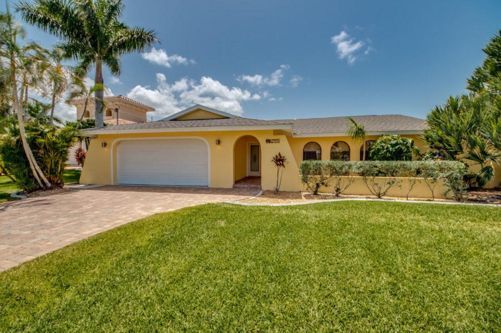 Frontansicht Villa Pura Vida Ferienhaus in Cape Coral mieten