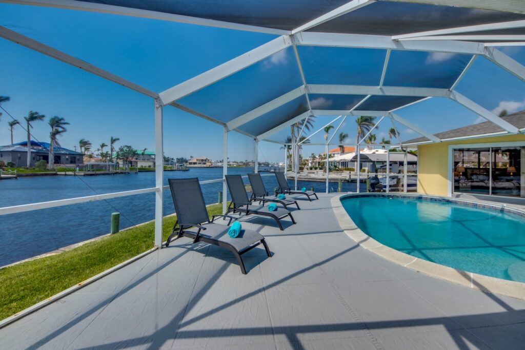 Pool area in Villa Pura Vida Cape Coral holiday home for rent