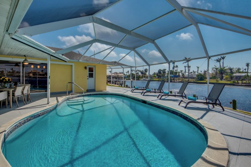 Poolbereich Ferienhaus Villa Pura Vida Cape Coral